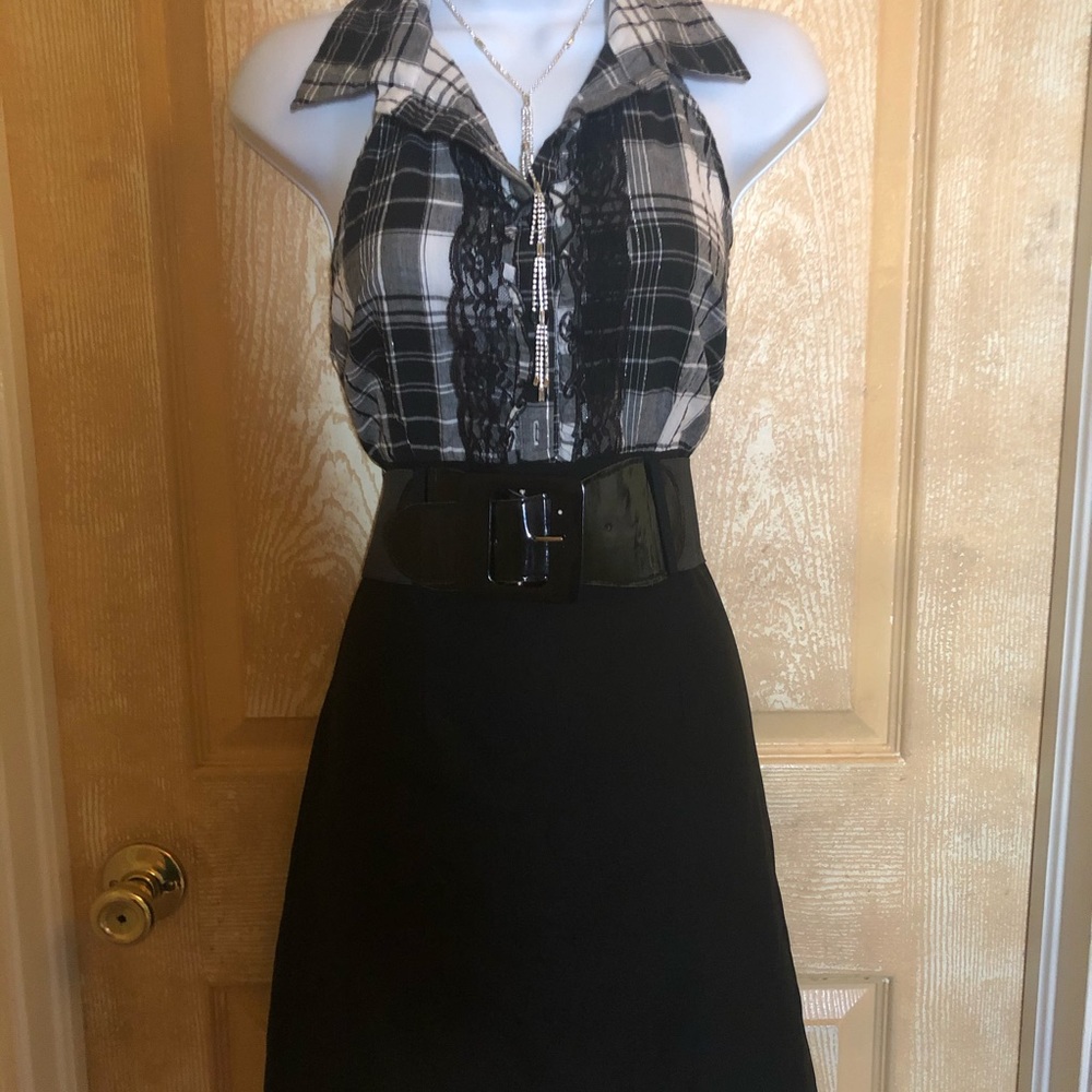 Clothes - Picture 12 of 15